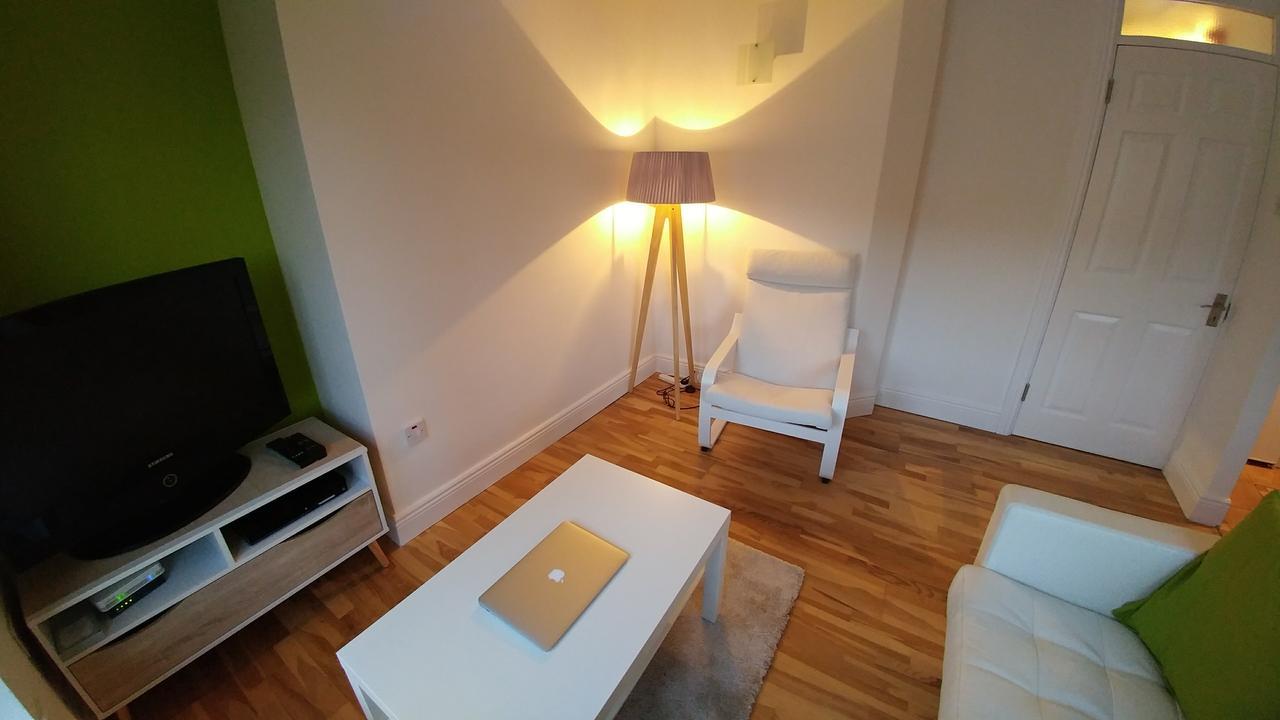 The Grand Canal Dock Apartment Dublin Exterior photo