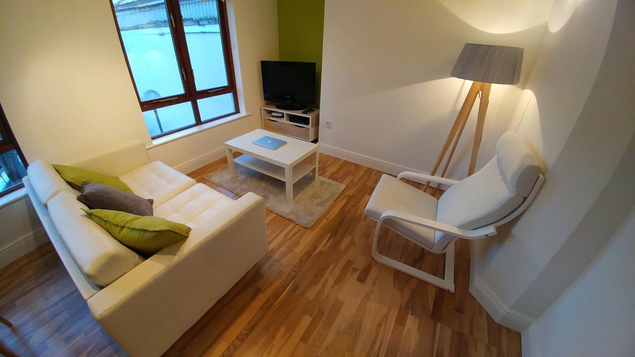 The Grand Canal Dock Apartment Dublin Exterior photo